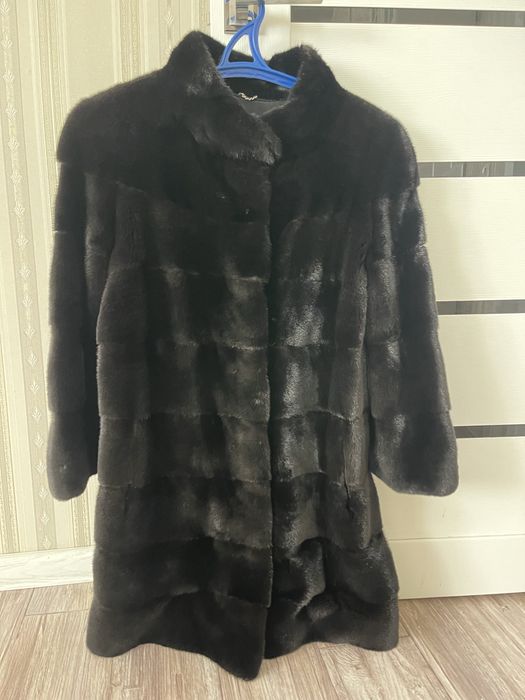 Продам норковую шубу