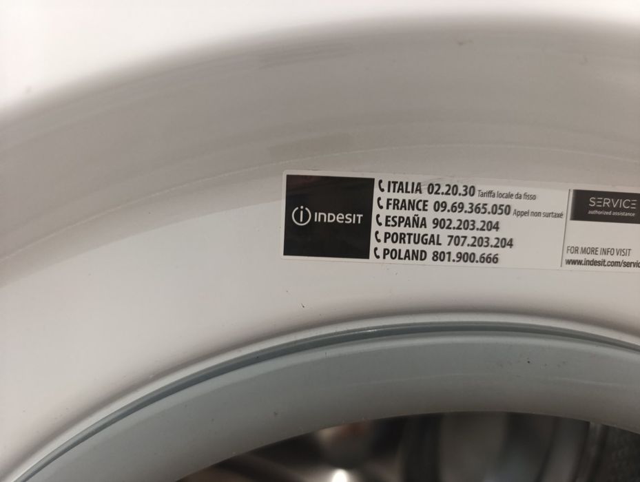 Пералня Indesit  за ремонт или части!