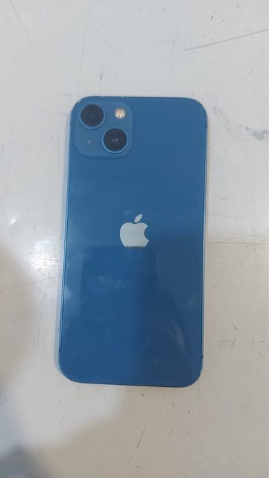 Продается iPhone 13 в отличном состоянии
