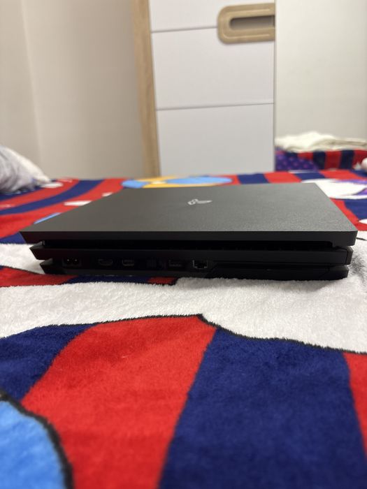 Vand ps4 pro de 512gb disponibili