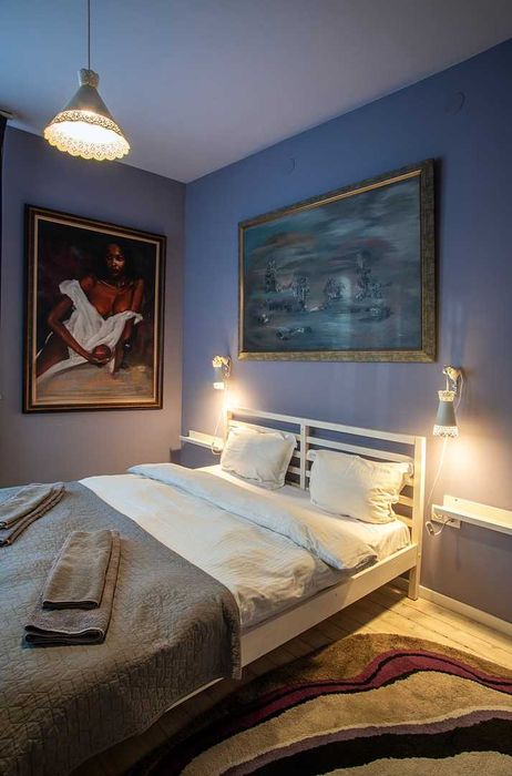 Продава се Тристаен апартамент в София, Център - 86 кв.м за 2965 €/кв.м - Снимка #2