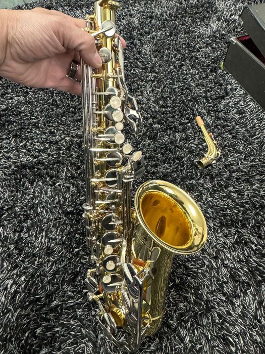 Vand saxofon alto Yamaha Yas 25 japan impecabil