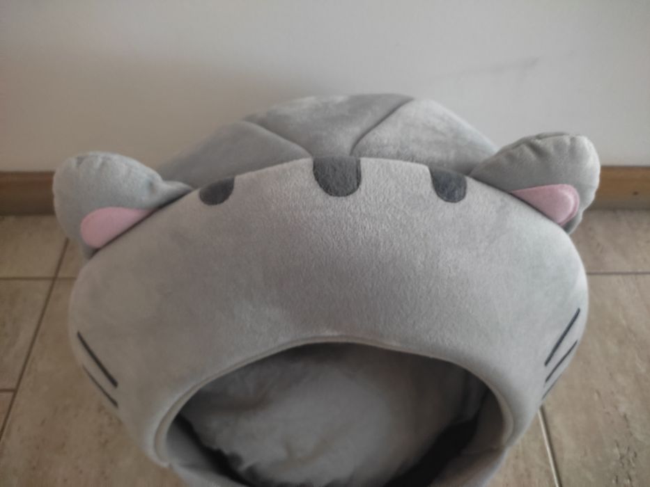 Котешко сиво легло