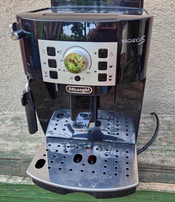Espressor automat Delonghi Magnifica S ECAM 22.110.B