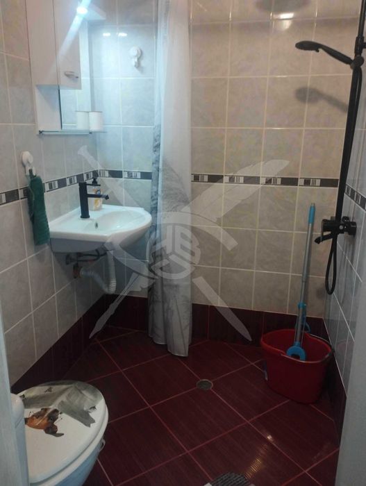 Дава се под наем Едностаен апартамент в Варна, Колхозен пазар - 42 кв.м за 250 € - Снимка #2