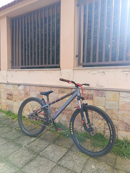 Drag C2 custom в перфектно състояние!