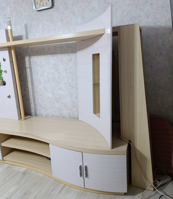 Стенка  б.у производство Италия