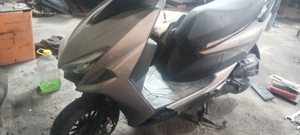 Продам скутер отс