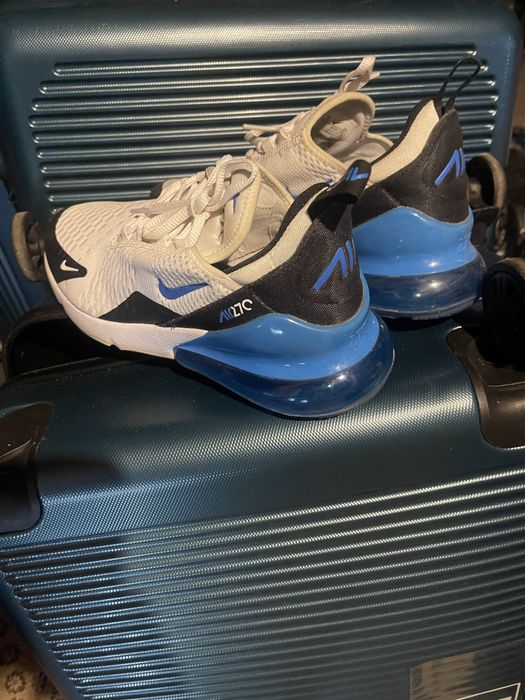 Маратонки Nike AIR MAX270