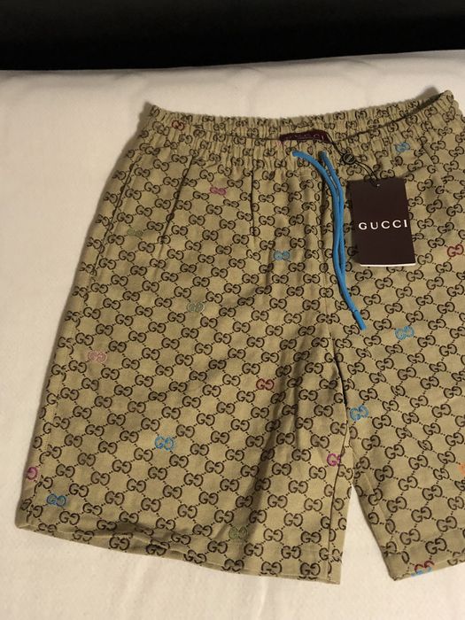 Pantaloni scurti Gucci , calitate premium , pe stoc , noi , L