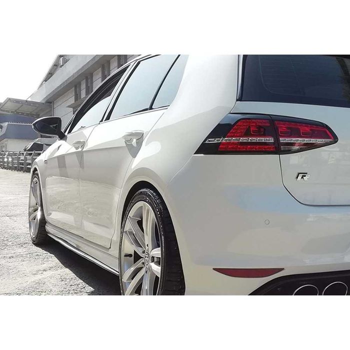 Добавки за прагове за Golf 7 Голф 7 Черен Пиано Лак!