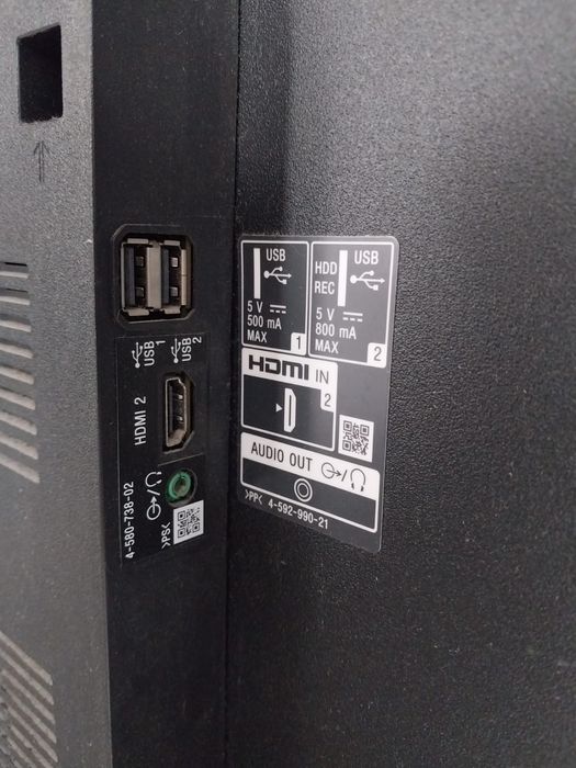 Смарт телевизор Sony 109см. С креплением на стену.