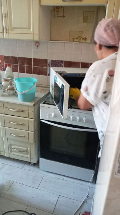 Клининговые услуги от CRYSTAL