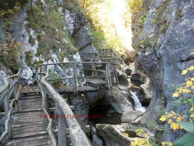 Продава се Парцел в Трън - 2101 кв.м за 9 €/кв.м - Снимка #11