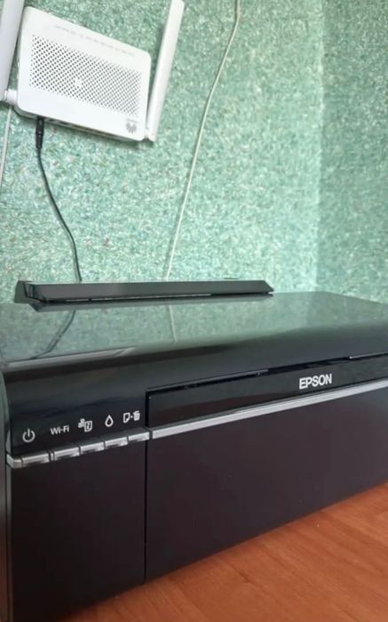 Продается Epson l805