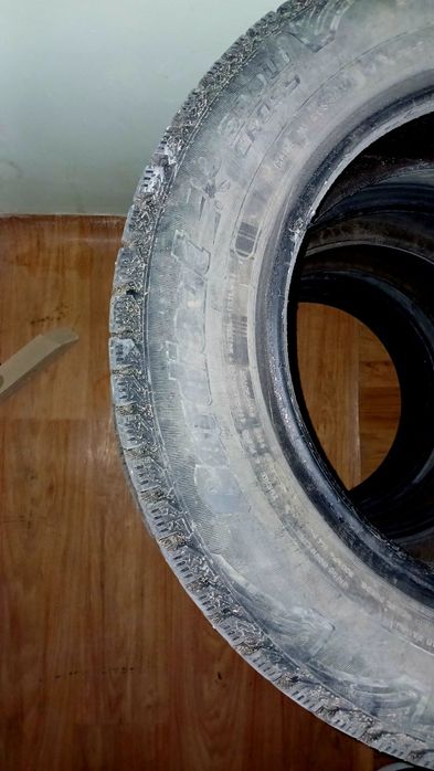 Резина зимняя шипованая