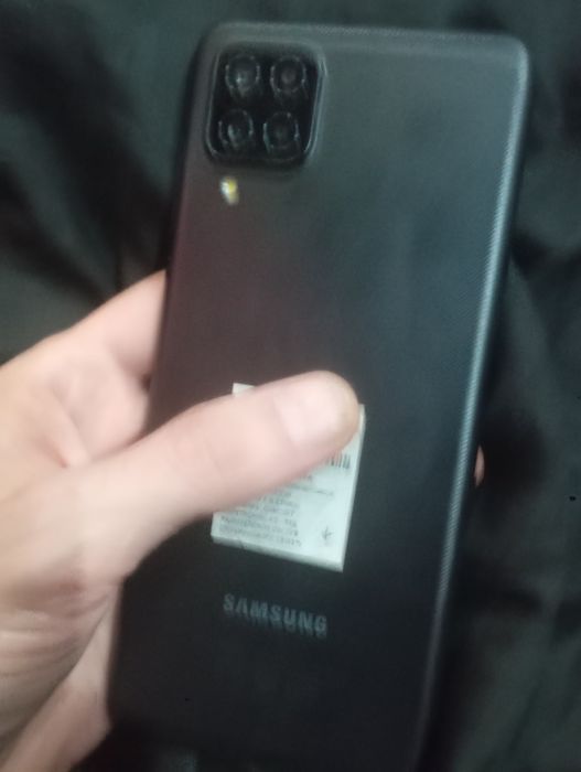 Samsung A12  64гб