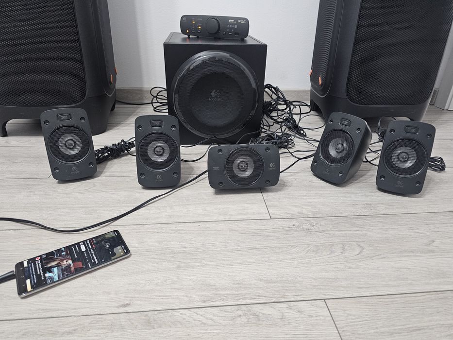 Logitech z906 Logitech