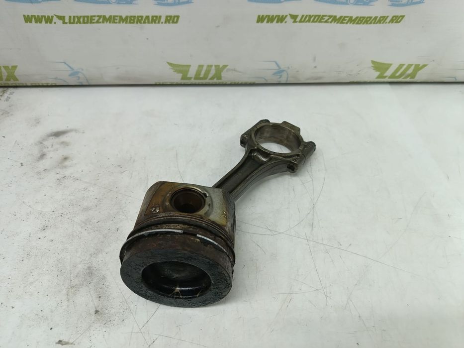 Piston cu biela 1.6 tdi cay Skoda Fabia 5J (facelift)