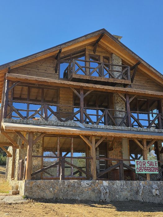 Продавам къща в УПИ на брега на язовир Батак