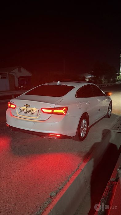 Malibu 2.4 varyantga  beriladi tosh shahar tosh viloyatga