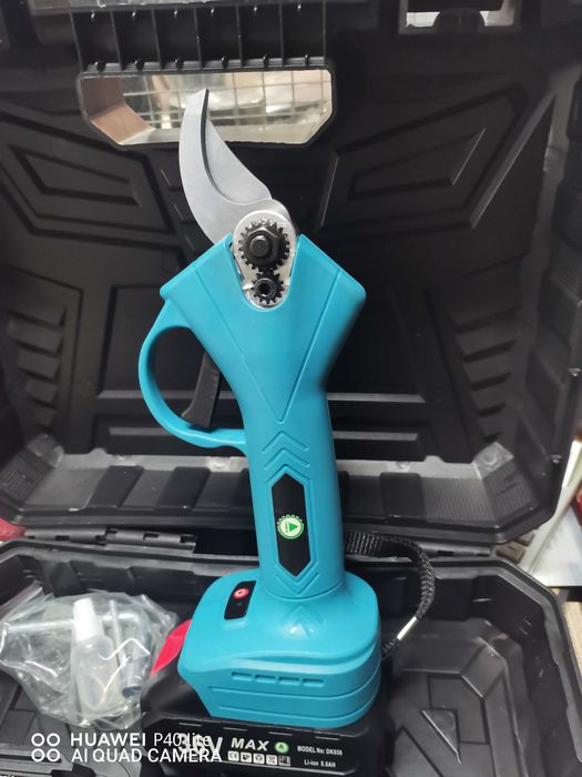 Акумулаторна ножица VERMARK STARKE/24v/5AH/