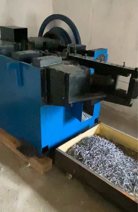 Masini productie cuie-fabrica completa