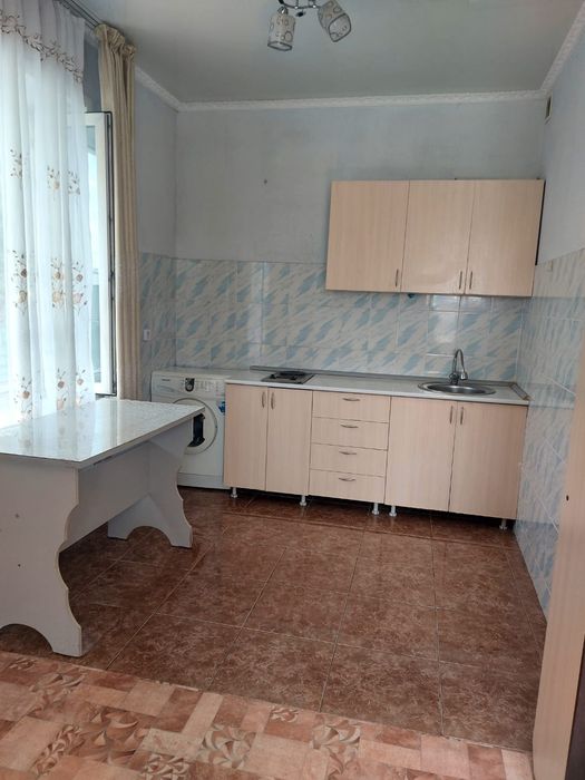 Сдам 1-комнатную квартиру студию.