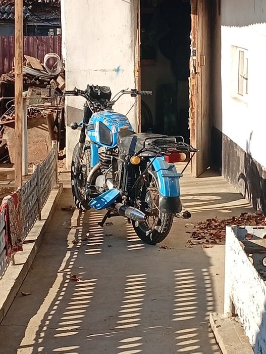 Продаётся иж планета 4