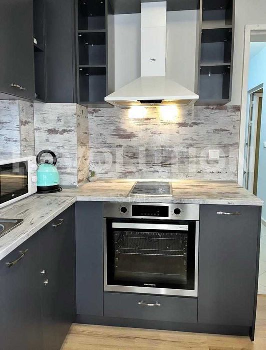 Дава се под наем Двустаен апартамент в Варна, Център - 55 кв.м за 510 € - Снимка #6