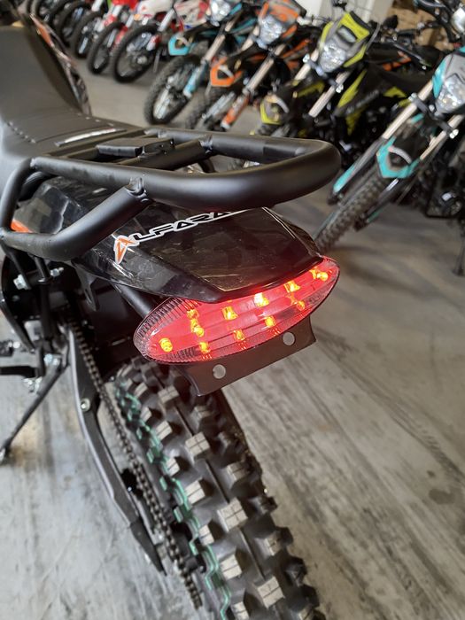 Cross 300cc Bnk moto manual 2 locuri nou cu garantie si livrare in tara