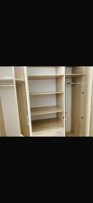 Шкаф в хорошм сост