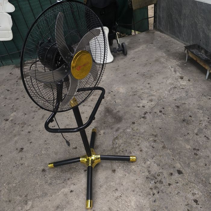Ventelyator sotiladi