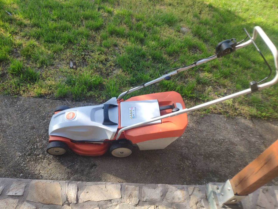 ЗА ЧАСТИ!!!Електрическа косачка STIHL RME 235