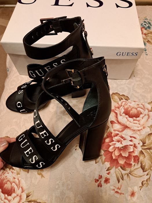 Оригинални сандали с кутия