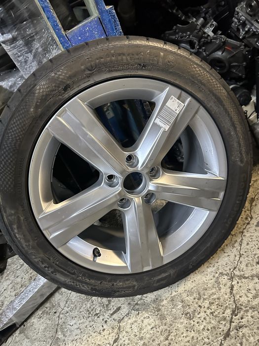 1бр оригинална джанта Vw passat golf Cc 3AA601025E 17” Et47 J7.5