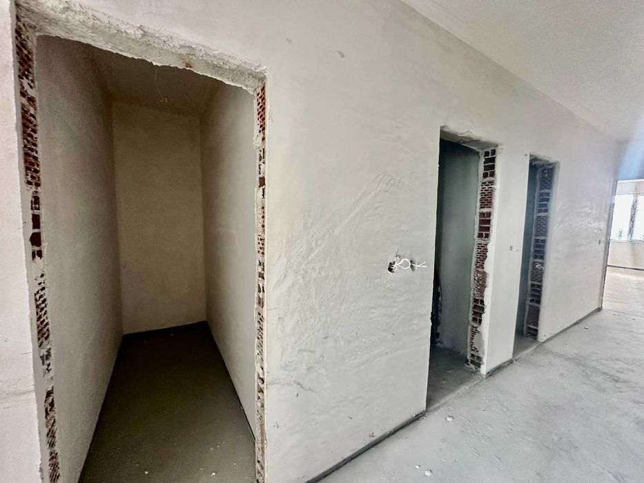 Продава се Тристаен апартамент в София, Люлин 2 - 101 кв.м за 1783 €/кв.м - Снимка #4