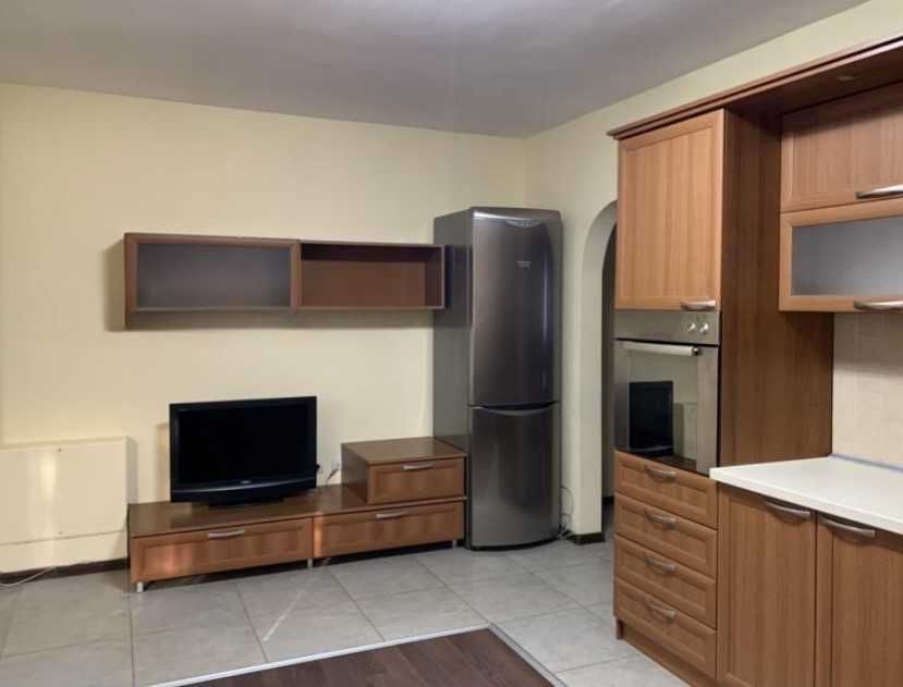 Дава се под наем Тристаен апартамент в София, Борово - 90 кв.м за 750 € - Снимка #3