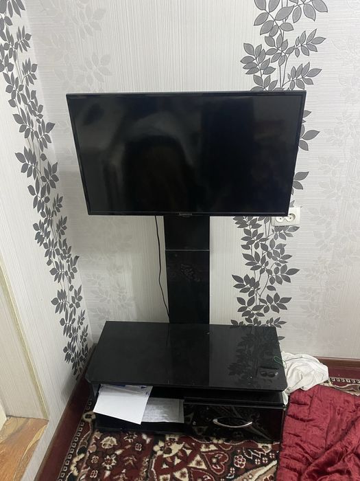 Srochna televizor sotiladi narxini kelishamz ipxonega obmen bor