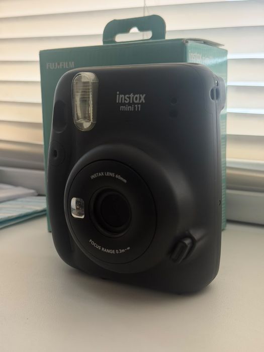 Instax 11 mini.