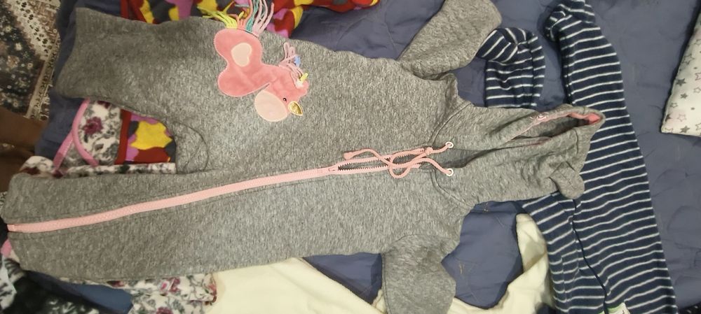 Комбезы до года продам
