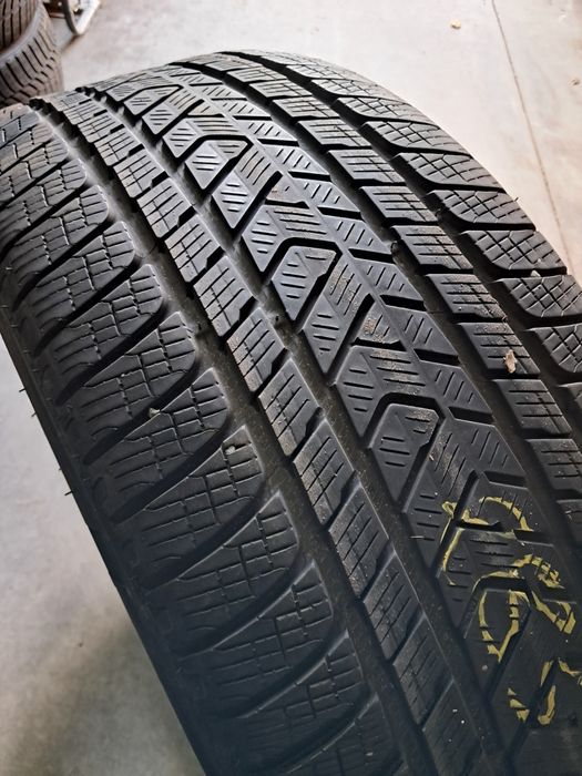 Anvelope second iarna 285 45 R22 Pirelli 6.5mm 2021