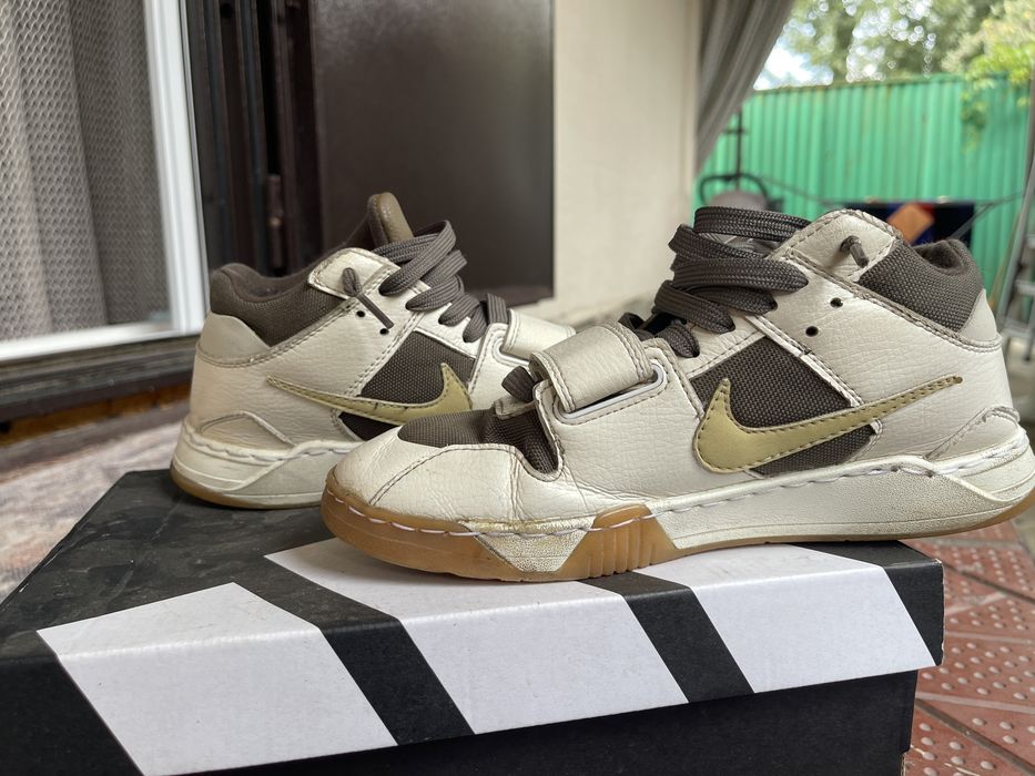 Nike jumpman jack Travis scott