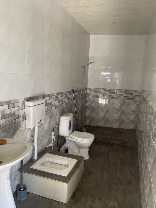 Oshxona kafe restaran arendaga yo'l yuzida trassada yuqorichirchiq