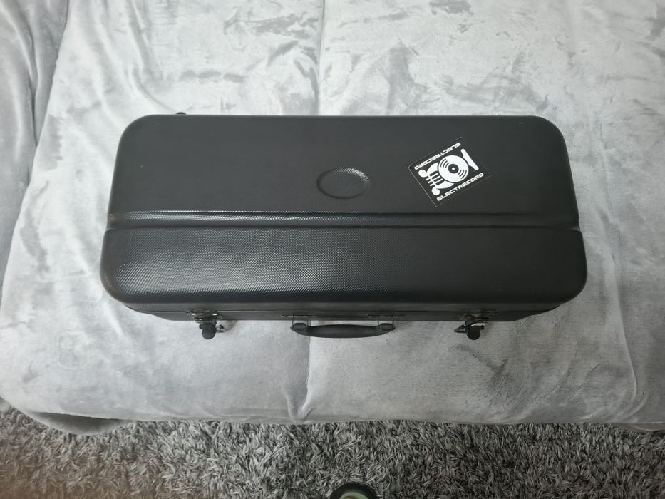 Vind trompeta din alama tonaltate Sib