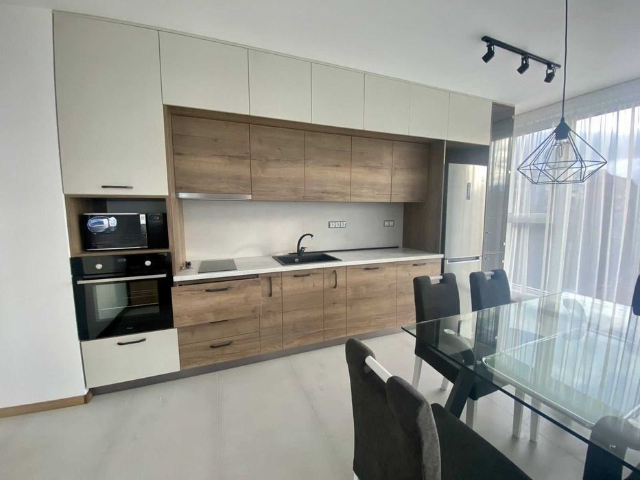 Дава се под наем Тристаен апартамент в София, Гео Милев - 85 кв.м за 663 € - Снимка #2