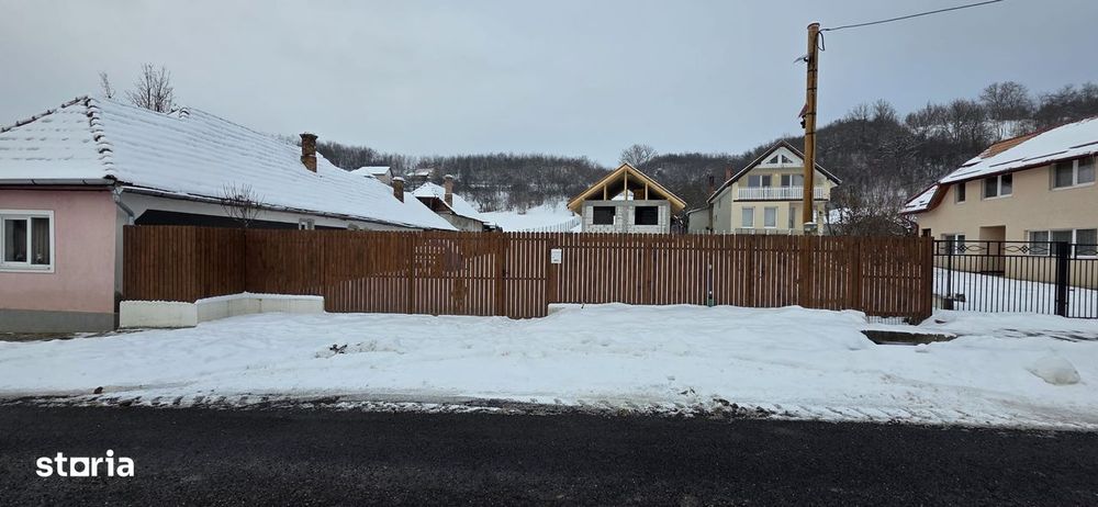 Proprietate deosebită în sat Chinari – Sântana de Mureș