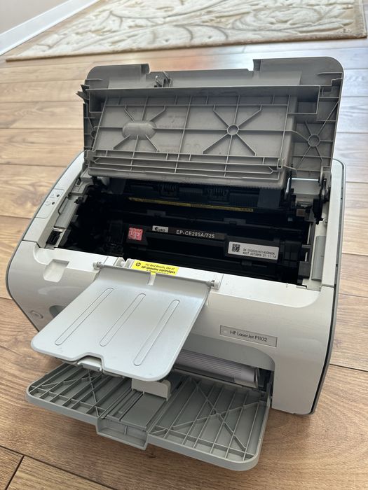Принтер HP LaserJet P1102