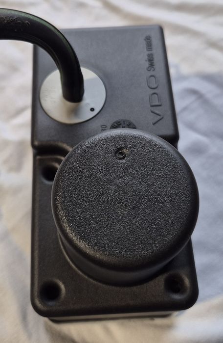 Помпичка централно голф 3 хечбек