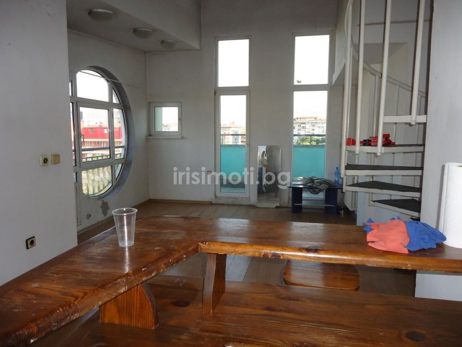 Продава се Тристаен апартамент в София, Център - 123 кв.м за 2196 €/кв.м - Снимка #2